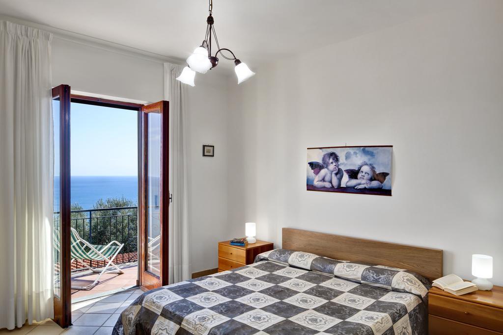 Apartamento Matisse Nerano By Gocce Marina del Cantone Habitación foto